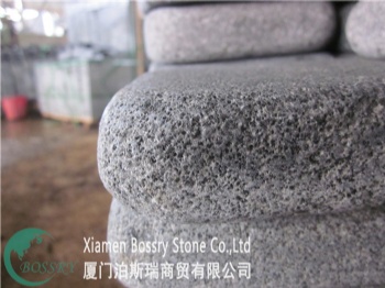  Hainan Black Basalt Cobble Stone Paving Stone	