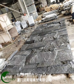  Natural Split Granite Wall Tile	